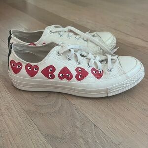 comme de garçon play converse
